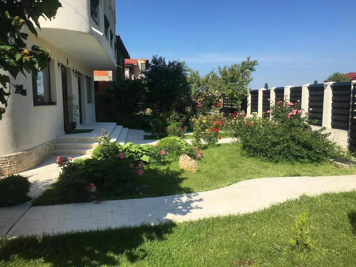 Vila Zoe Bucharestairport&Therme&Parking Отопени 0*,